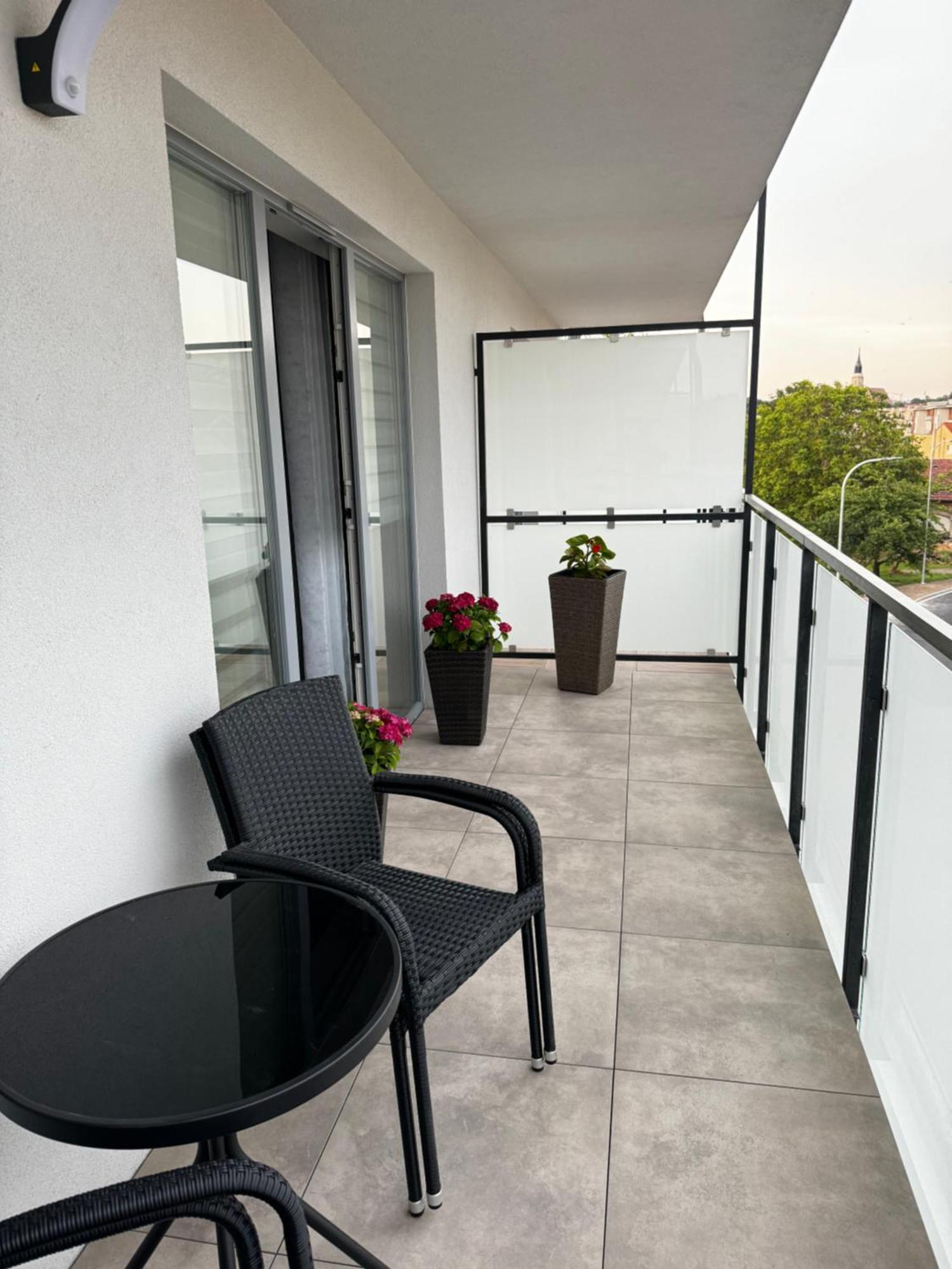 Apartament Z Tarasem 23 Boleslawiec  Esterno foto